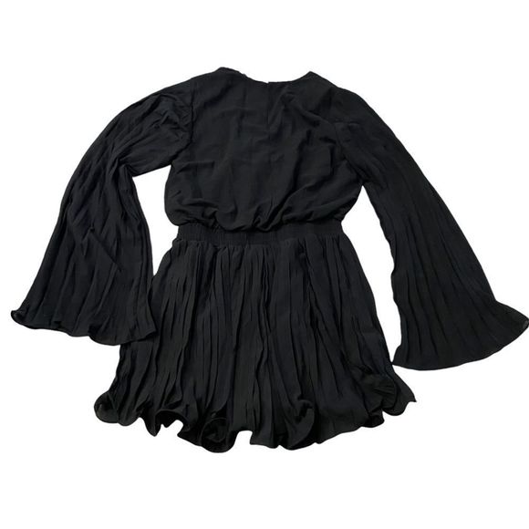 NWT Endless Rose sz sm chiffon pleated romper - Picture 3 of 6